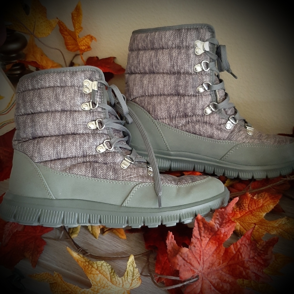 Exclusive! Tony Little Cheeks Fit Body Sneaker Boot with Energy Pad. - Picture 3 of 7